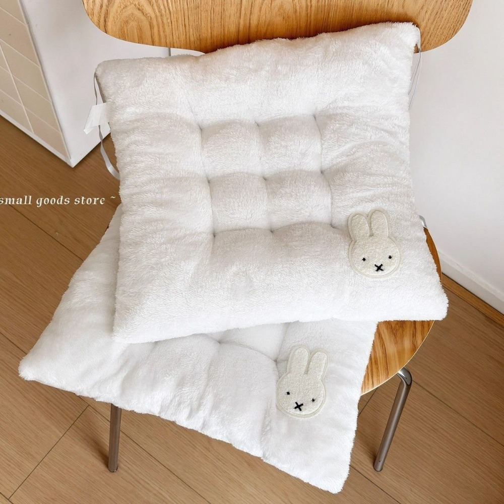 وسادة مقعد سميكة على شكل أرنب  - مراجعة Home Office Sofa وسعره